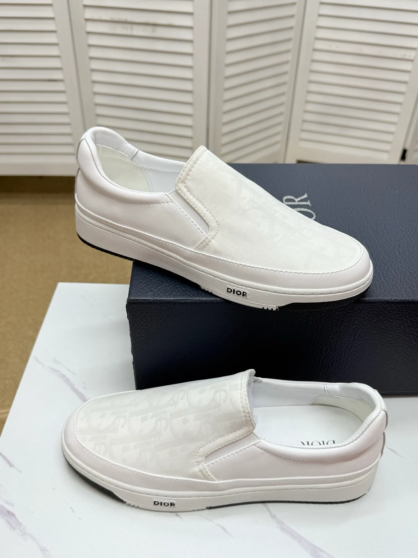 Men's clothing and shoes 210. (DIOR-Dior) casual sports shoes, official website synchronization, counter quality, fashionable and simple classic style, original outsole, size: 39-44 (45, 46 customized, non-refundable) Yh